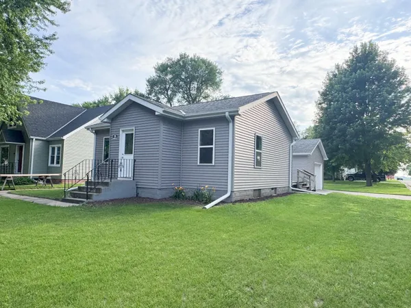 $114,000 | 936 Adams Avenue, Westbrook, MN 56183