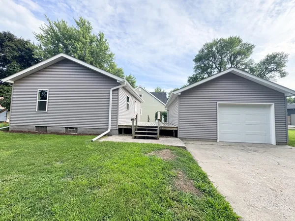 $114,000 | 936 Adams Avenue, Westbrook, MN 56183