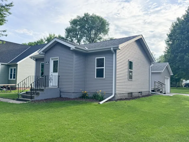 $115,000 | 936 Adams Avenue, Westbrook, MN 56183
