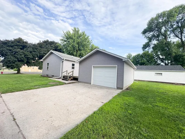$114,000 | 936 Adams Avenue, Westbrook, MN 56183