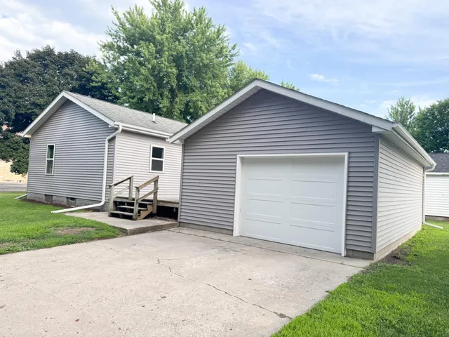 $115,000 | 936 Adams Avenue, Westbrook, MN 56183