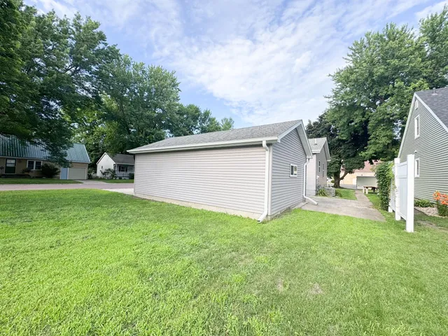 $115,000 | 936 Adams Avenue, Westbrook, MN 56183