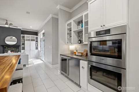 $1,745,000 | 17247 Southeast 54th Place, Bellevue, WA 98006