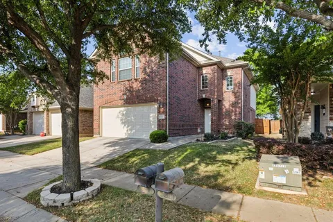 $440,000 | 541 Kirby Drive, Argyle, TX 76226