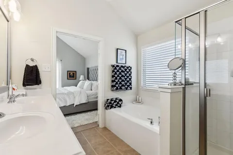 $450,000 | 541 Kirby Drive, Argyle, TX 76226