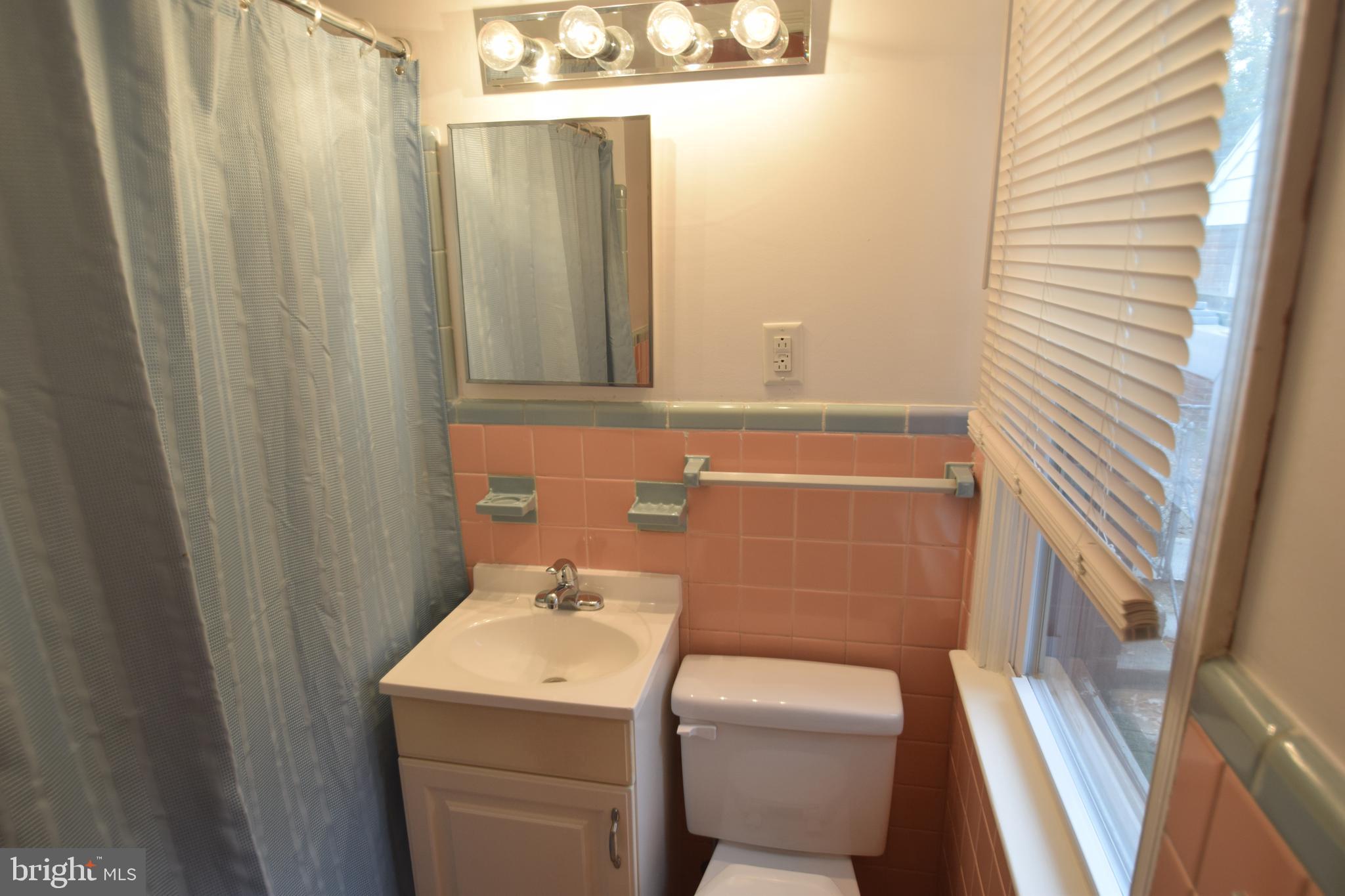 705 Edgemoor Road Wilmington, DE 19809 - Photo 12 of 17 Gallery Image 12