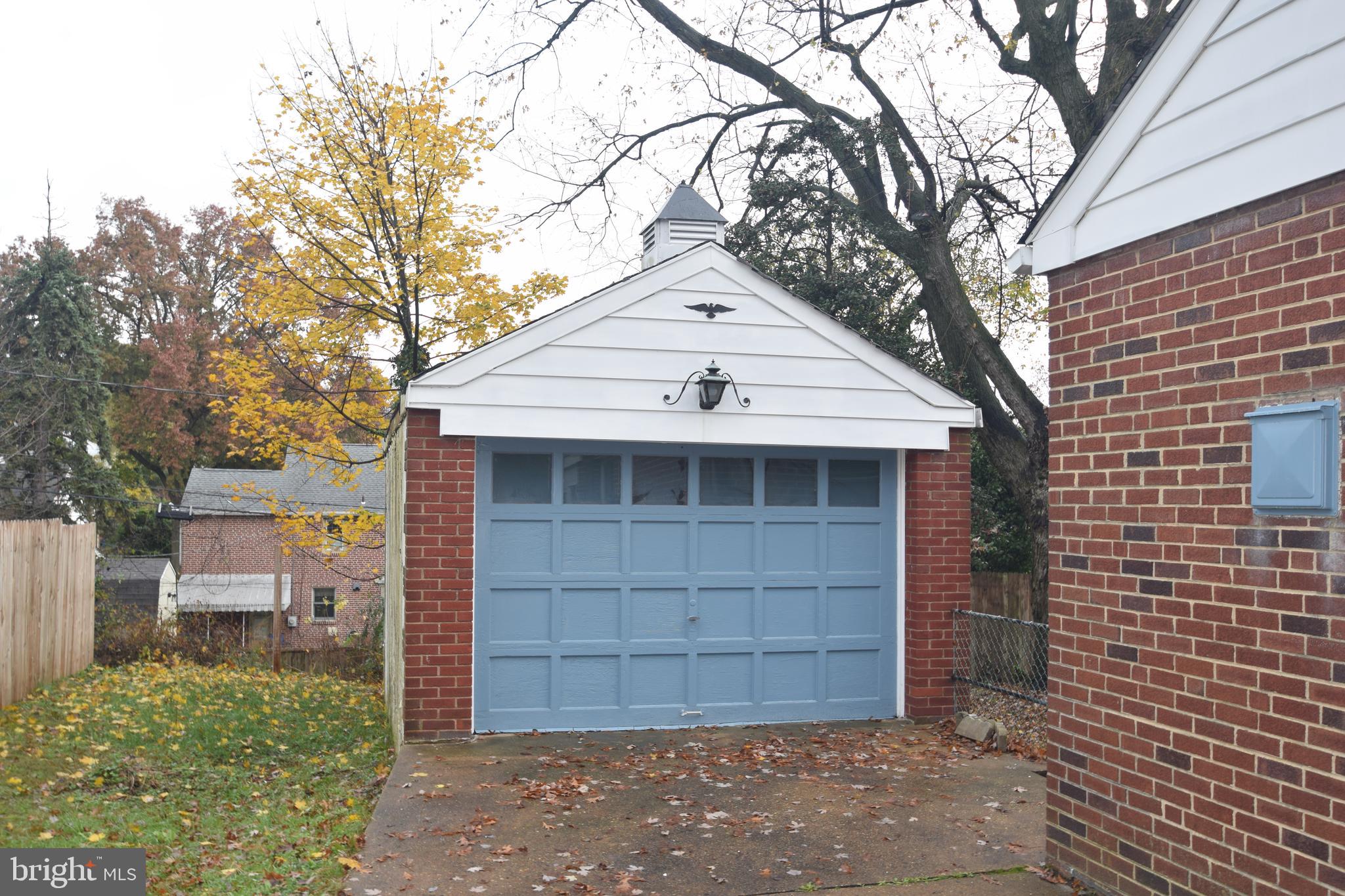 705 Edgemoor Road Wilmington, DE 19809 - Photo 3 of 17 Gallery Image 3