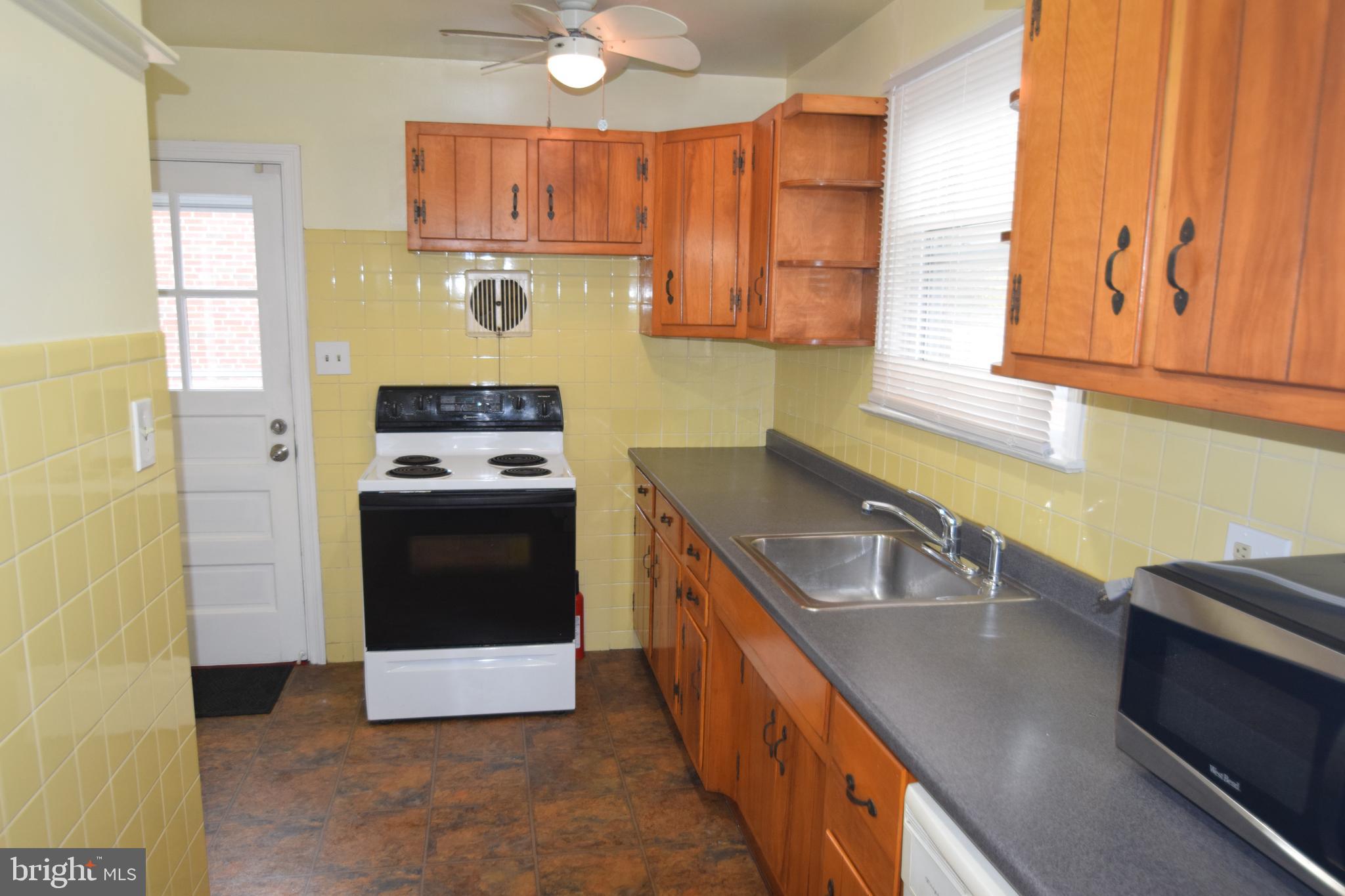 705 Edgemoor Road Wilmington, DE 19809 - Photo 7 of 17 Gallery Image 7