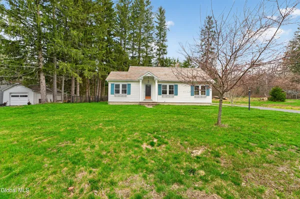 $349,000 | 169 Highway 146, Altamont, NY 12009