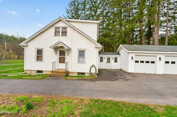 $349,000 | 169 Highway 146, Altamont, NY 12009