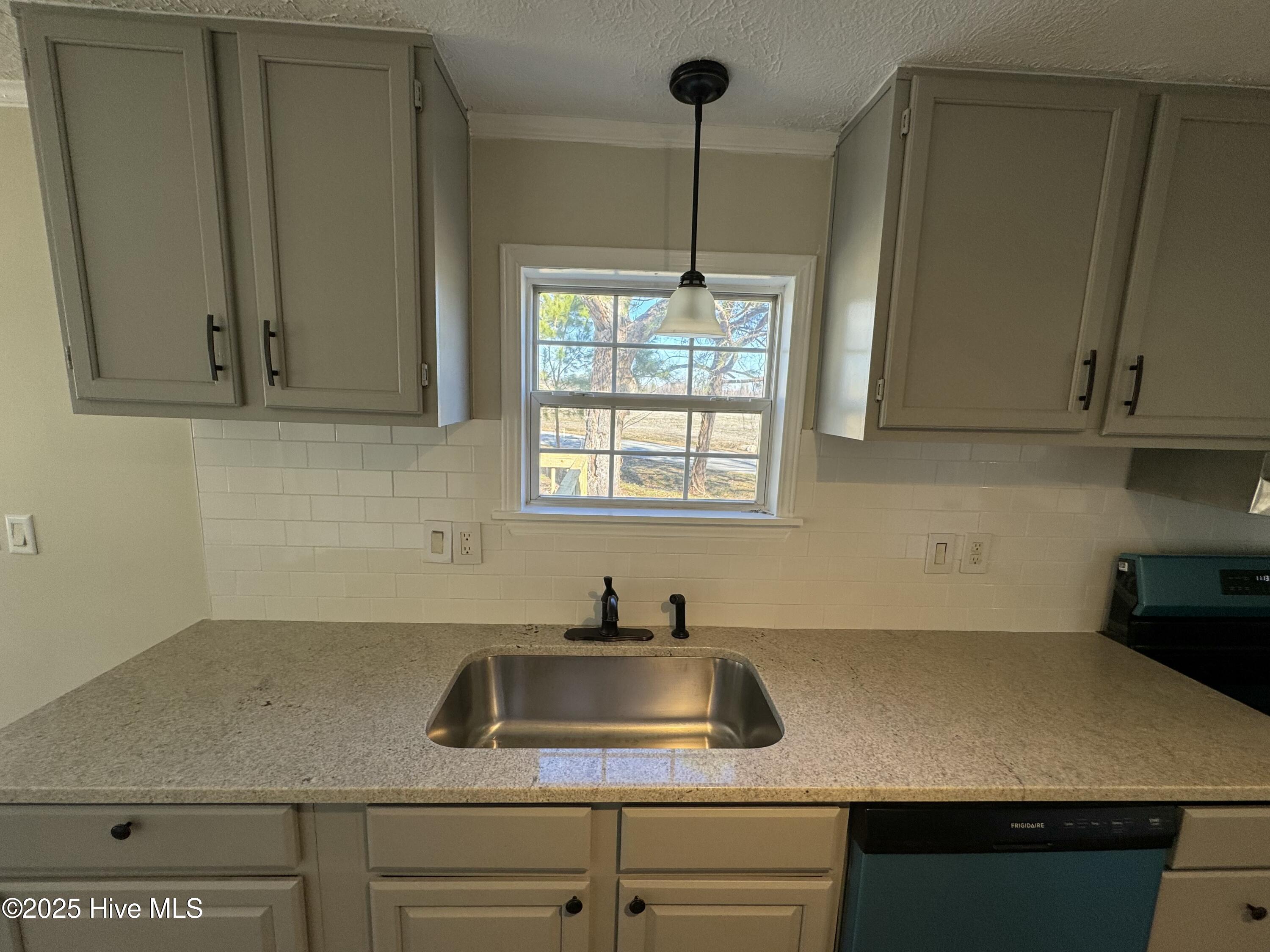 3895 Taylor Road Farmville, NC 27828 - Photo 22 of 25 tempImageLcDswU