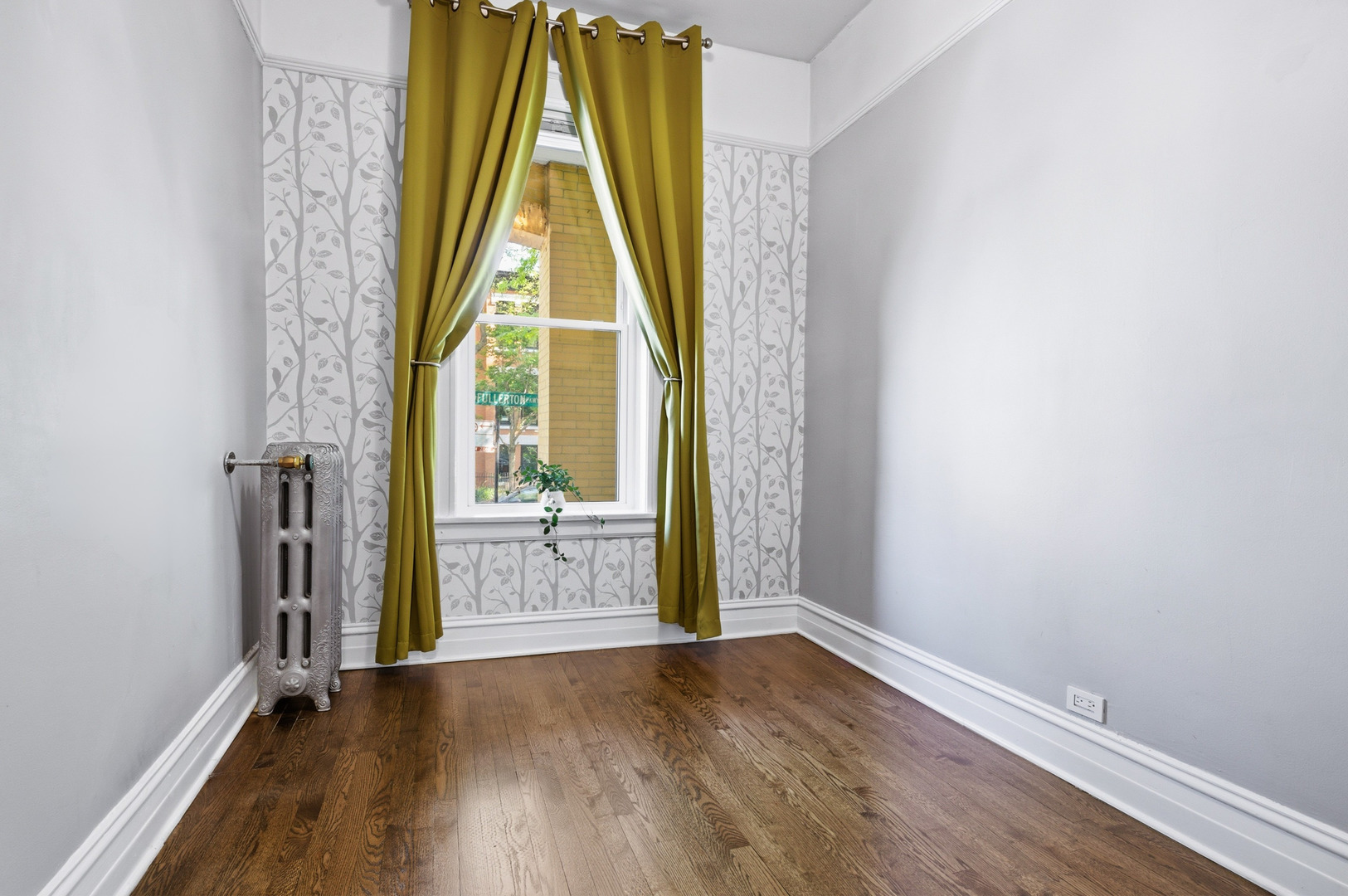 559 West Fullerton Parkway, Unit 1W Chicago, IL 60614 - Photo 19 of 23