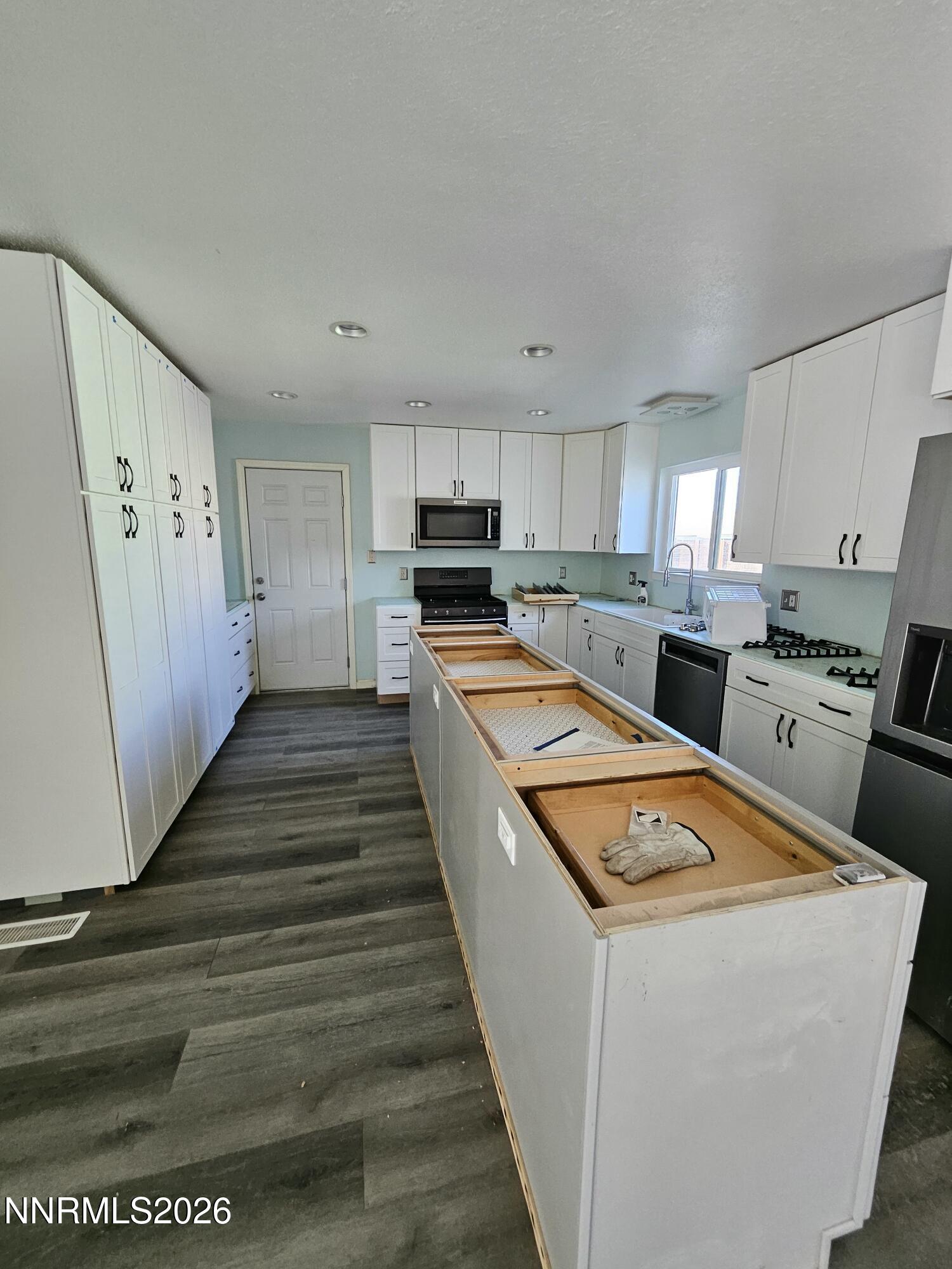 215 Ruby Street Fernley, NV 89408 - Photo 6 of 48 1000031815