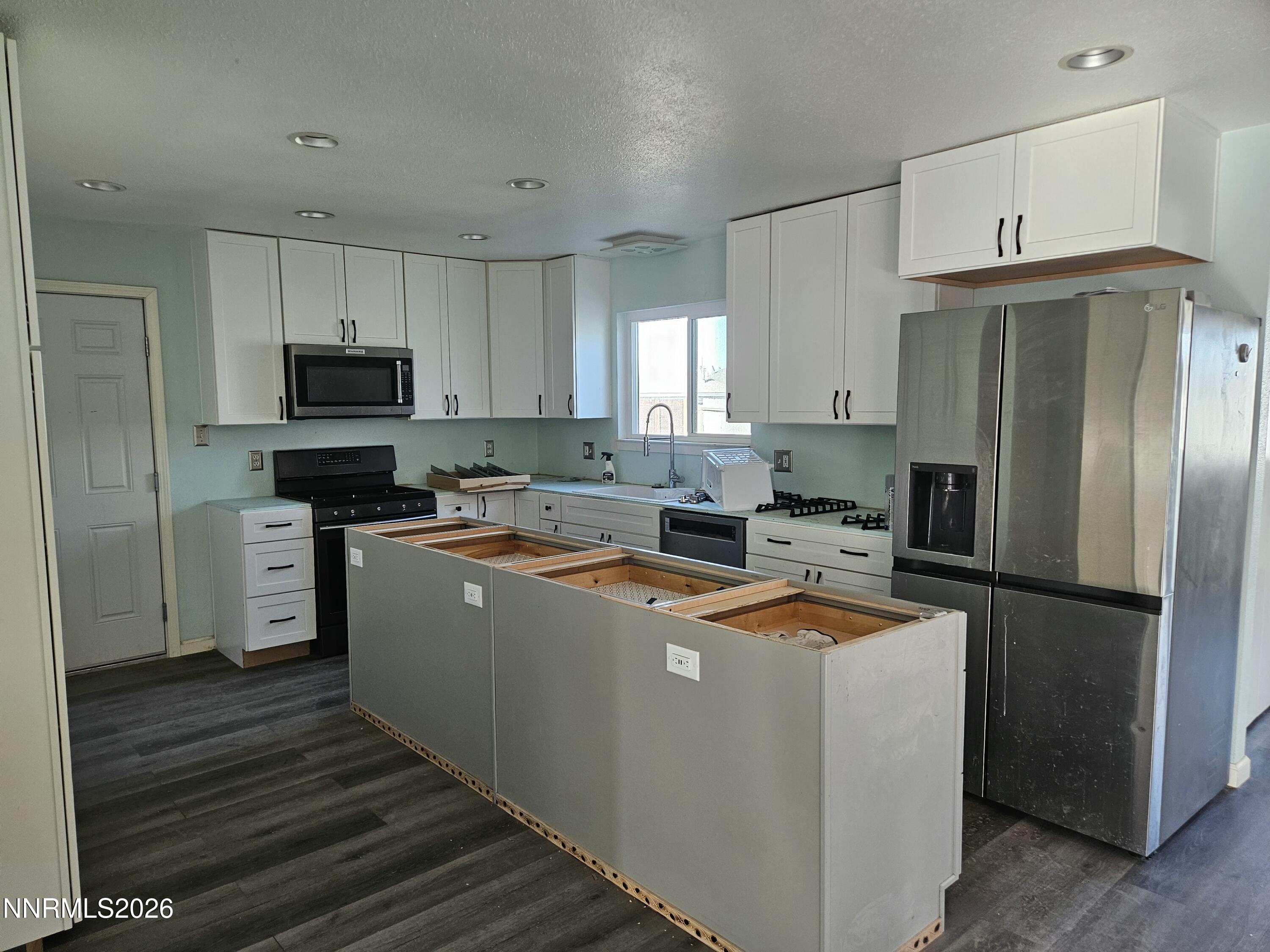 215 Ruby Street Fernley, NV 89408 - Photo 7 of 48 1000031816