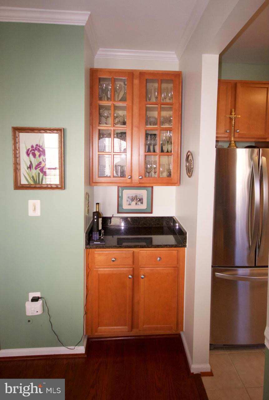 1520 North Point Drive, Unit 103 Reston, VA 20194 - Photo 9 of 22 Dining Room