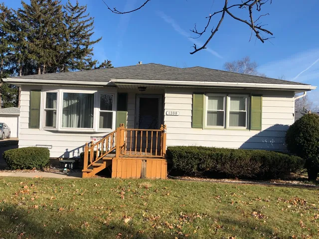 $249,900 | 1208 Waverly Place, Joliet, IL 60435
