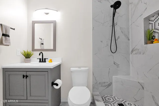 $2,595 | 301 North 87th Street, Mesa, AZ 85207