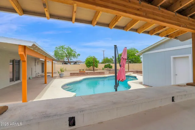 $2,595 | 301 North 87th Street, Mesa, AZ 85207