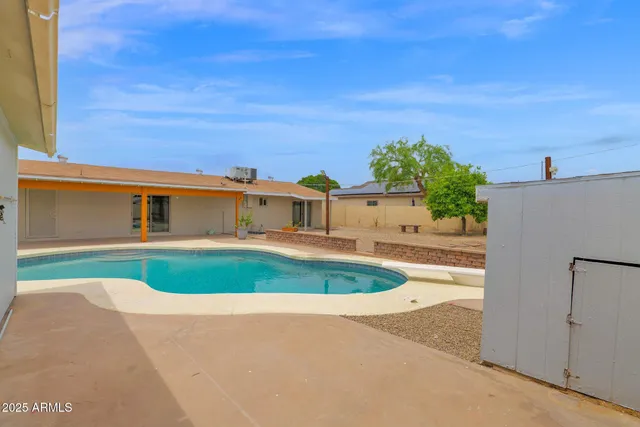 $2,595 | 301 North 87th Street, Mesa, AZ 85207