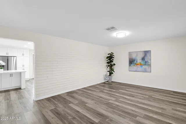 $2,595 | 301 North 87th Street, Mesa, AZ 85207