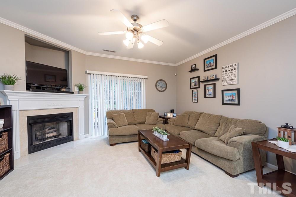 8451 Reedy Ridge Lane Raleigh, NC 27613 - Photo 6 of 30 Family Room with sliders to back deck.