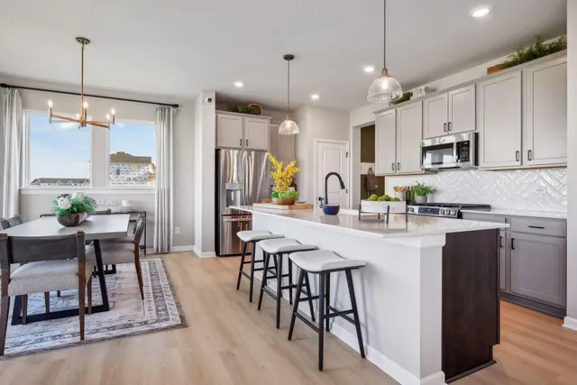 $649,000 | 1542 Philipp Way, Shakopee, MN 55379