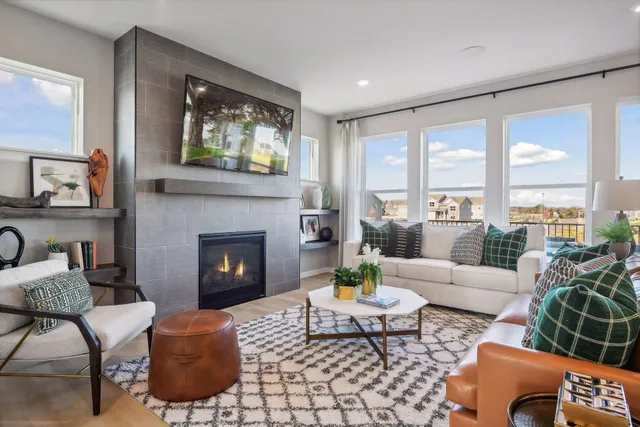 $649,000 | 1542 Philipp Way, Shakopee, MN 55379