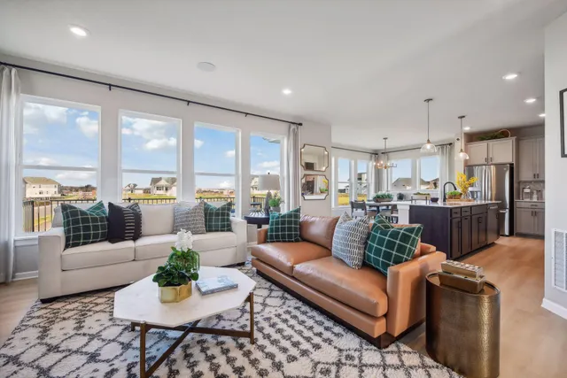 $649,000 | 1542 Philipp Way, Shakopee, MN 55379