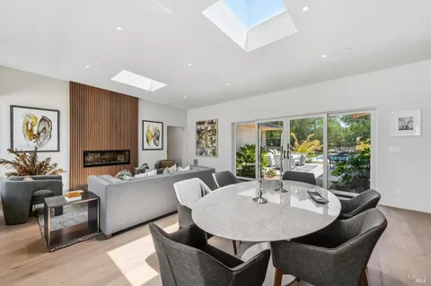 $1,995,000 | 216 1st Street East, Sonoma, CA 95476