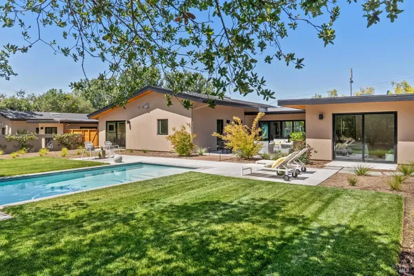 $1,995,000 | 216 1st Street East, Sonoma, CA 95476
