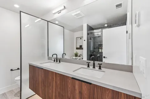 $1,995,000 | 216 1st Street East, Sonoma, CA 95476