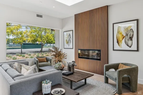 $1,995,000 | 216 1st Street East, Sonoma, CA 95476