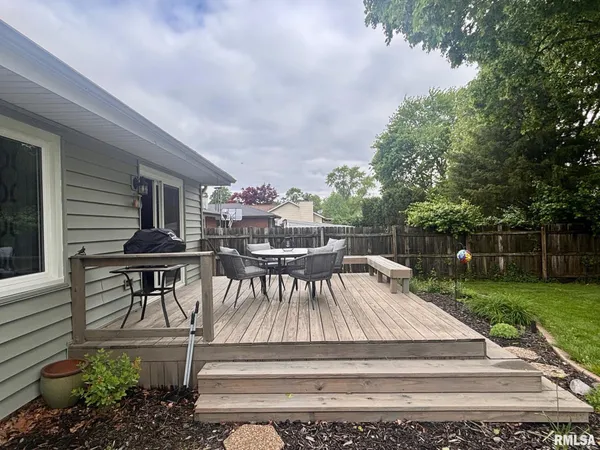 $269,900 | 2704 Interlacken Road, Springfield, IL 62704