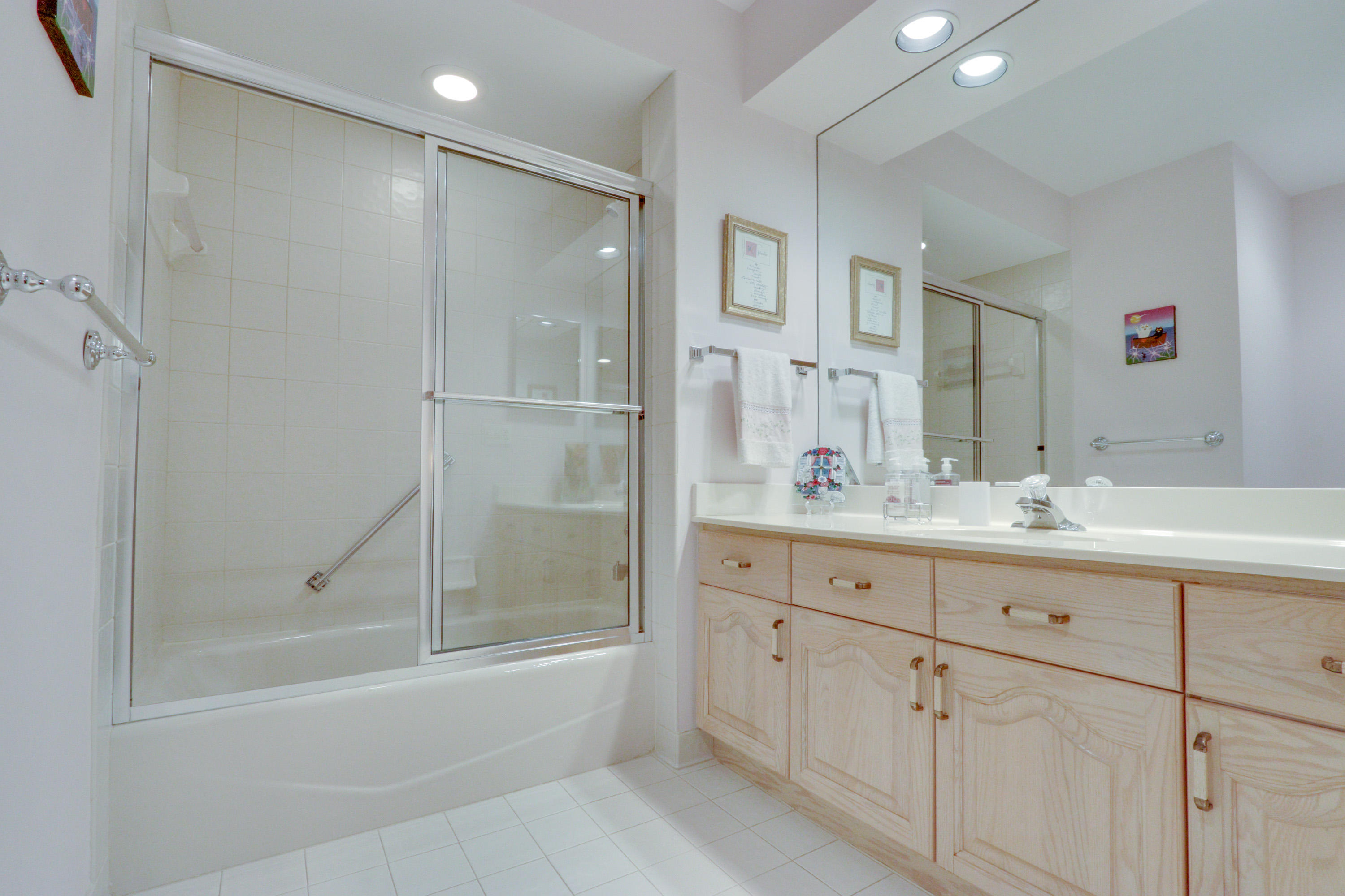 23246 L'Ermitage Circle Boca Raton, FL 33433 - Photo 32 of 42 Bathroom 2b