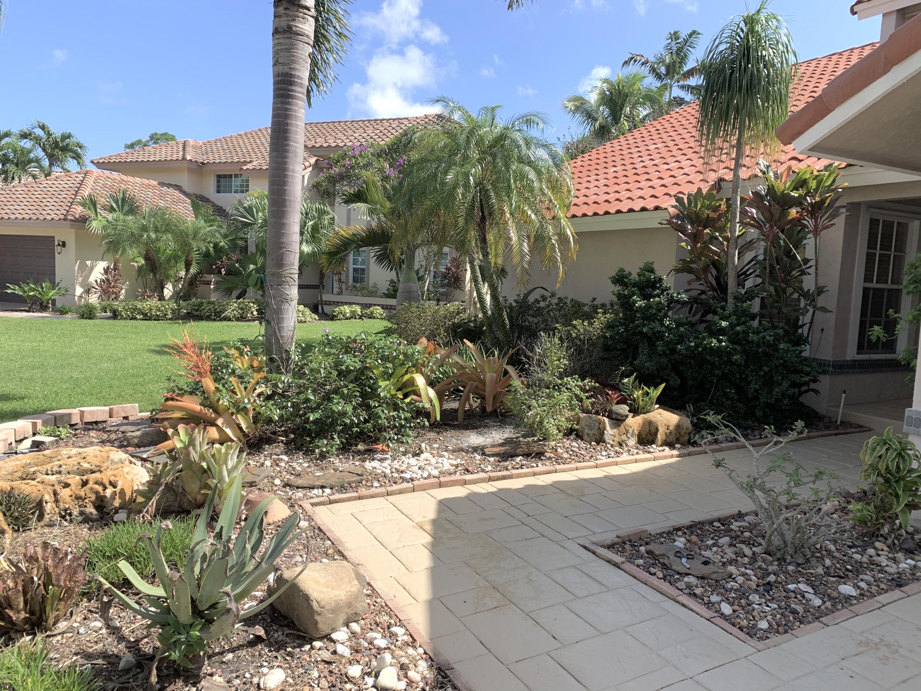 23246 L'Ermitage Circle Boca Raton, FL 33433 - Photo 7 of 42 Front Entrance Walk