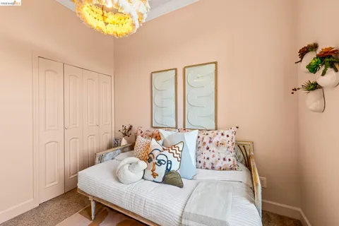 $789,000 | 3322 Chestnut Street, Oakland, CA 94608