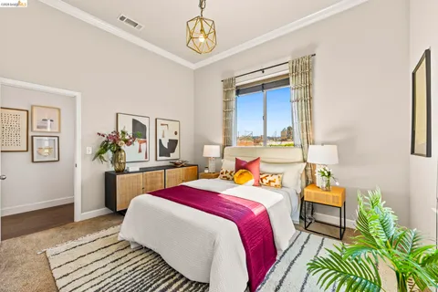 $789,000 | 3322 Chestnut Street, Oakland, CA 94608