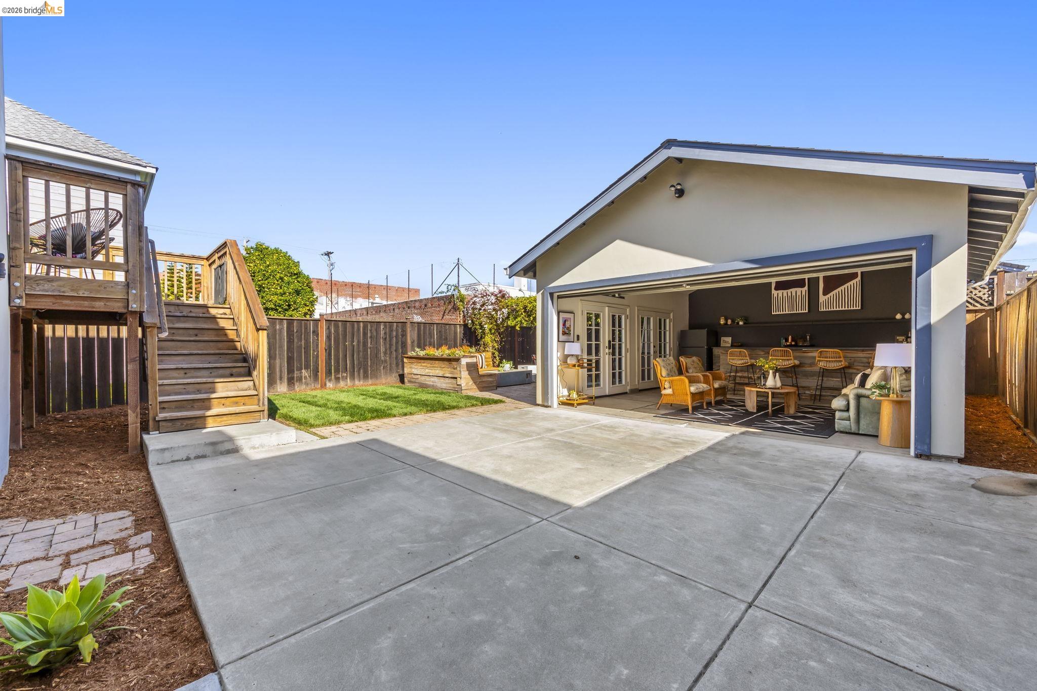 3322 Chestnut Street Oakland, CA 94608 - Photo 31 of 58