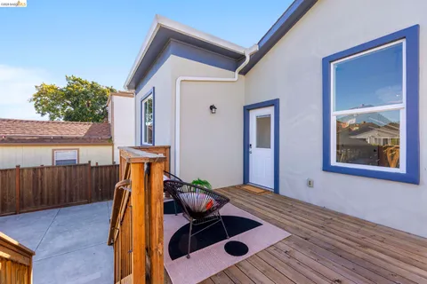 $789,000 | 3322 Chestnut Street, Oakland, CA 94608
