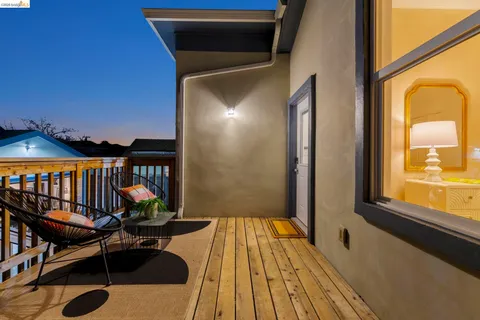 $789,000 | 3322 Chestnut Street, Oakland, CA 94608