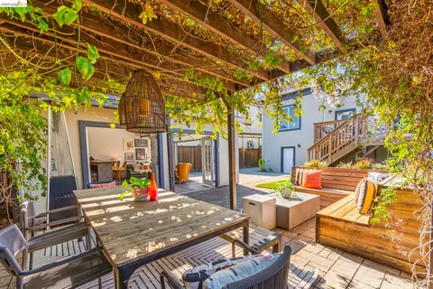 $789,000 | 3322 Chestnut Street, Oakland, CA 94608