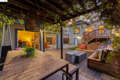 $789,000 | 3322 Chestnut Street, Oakland, CA 94608