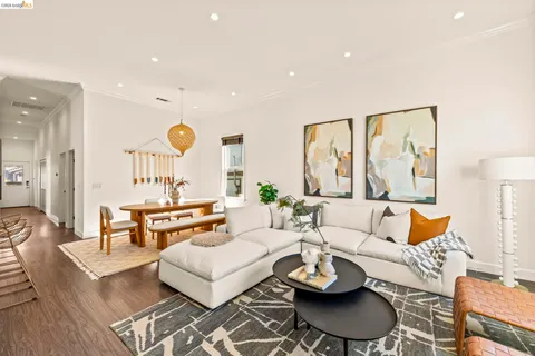 $789,000 | 3322 Chestnut Street, Oakland, CA 94608