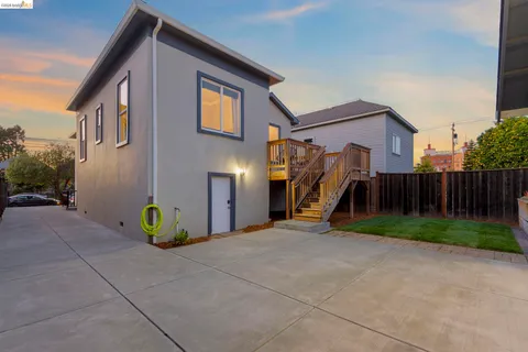 $789,000 | 3322 Chestnut Street, Oakland, CA 94608