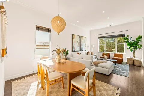 $789,000 | 3322 Chestnut Street, Oakland, CA 94608