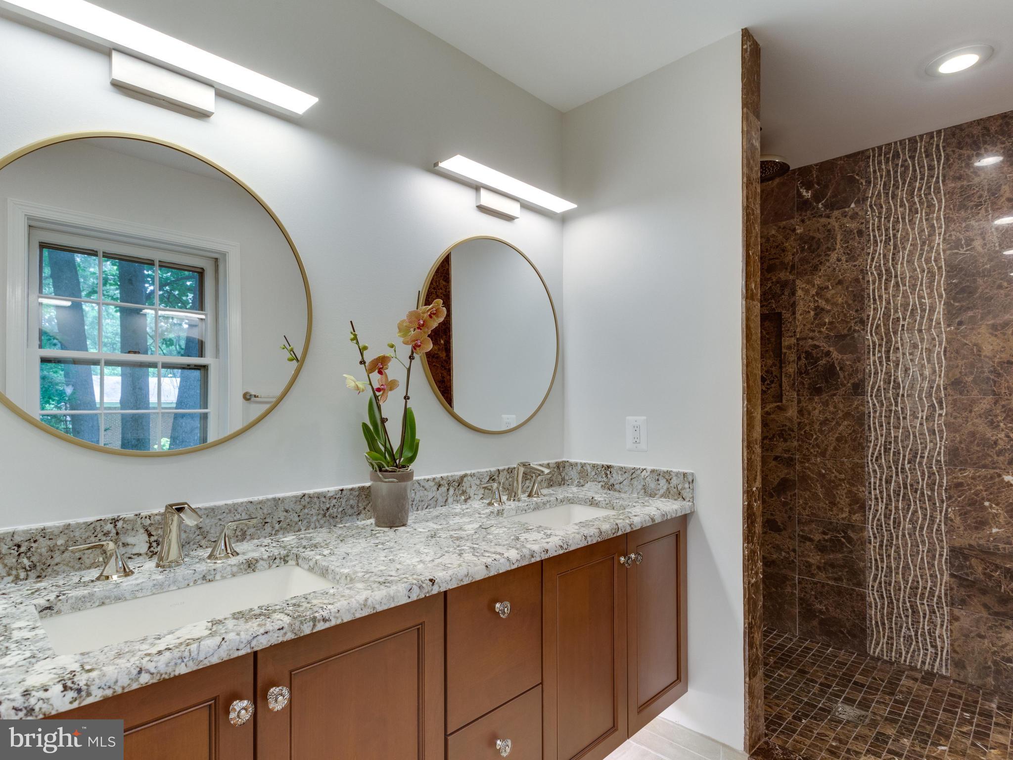 6837 Fairway Street McLean, VA 22101 - Photo 17 of 25 Master Bathroom