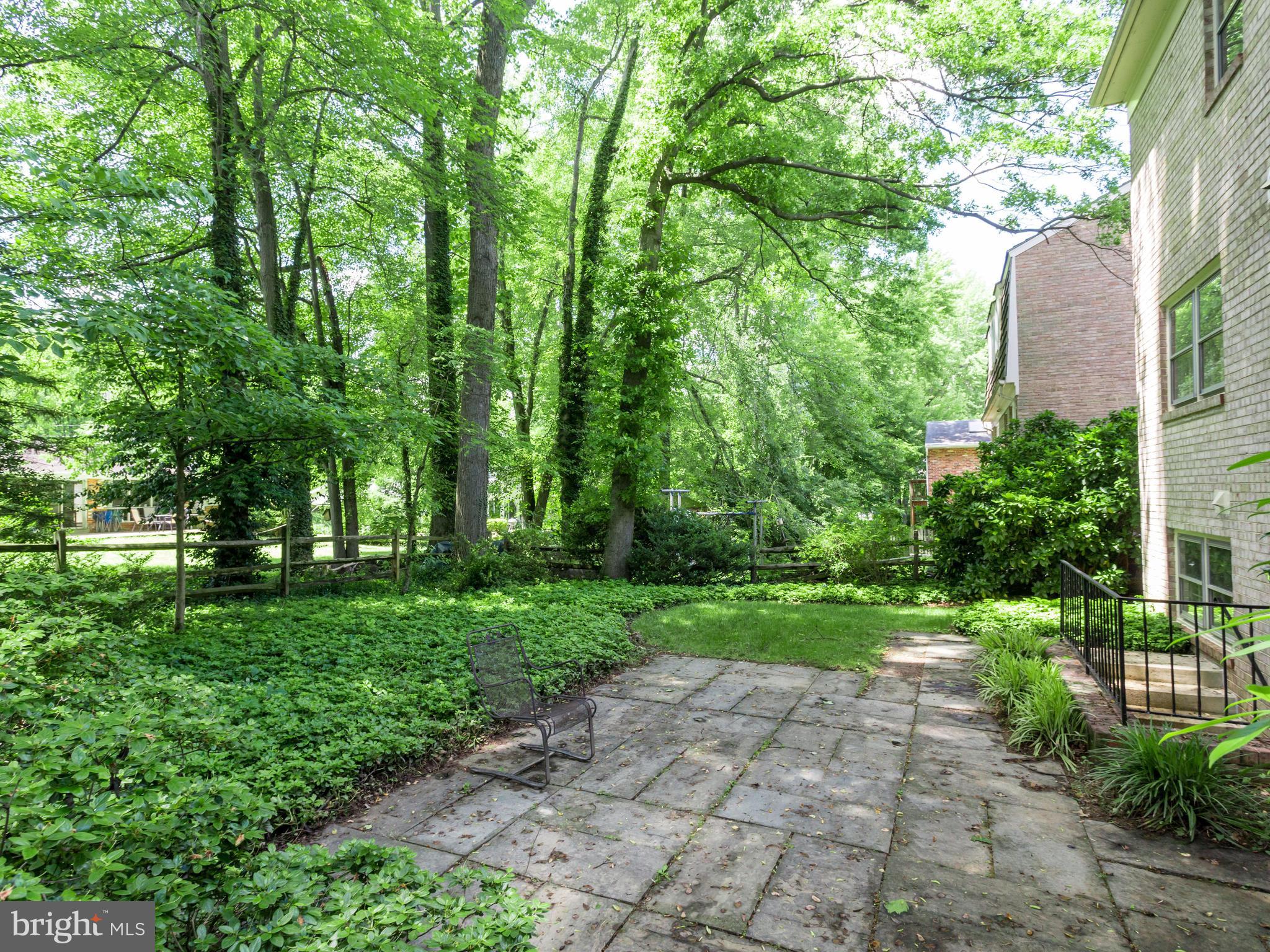 6837 Fairway Street McLean, VA 22101 - Photo 23 of 25 Backyard