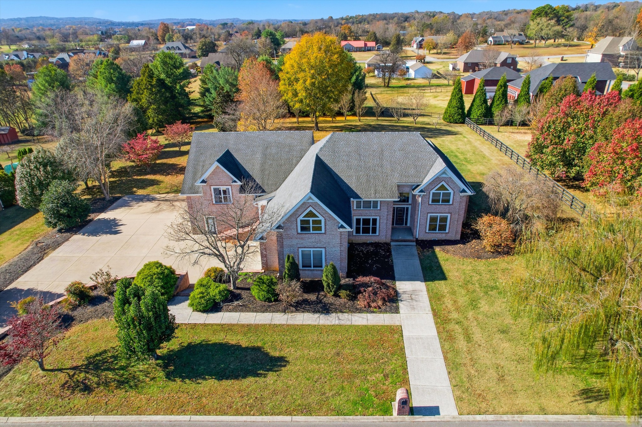 2005 Alan John Way Lebanon, TN 37087 - Photo 64 of 71 an aerial view of a house with a garden