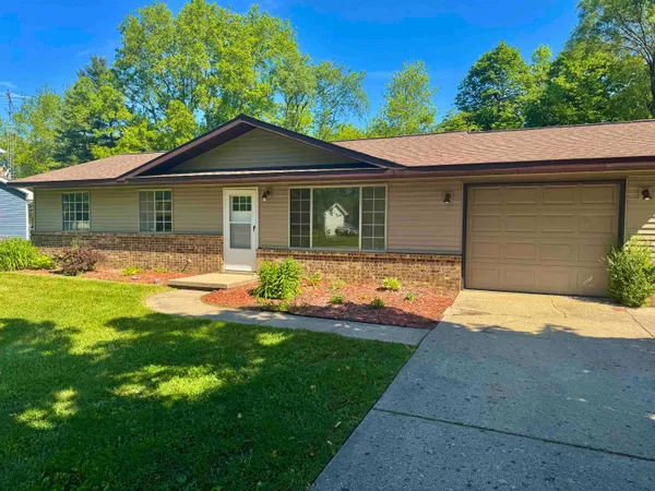 $1,700 | 5487 Canonsburg Road, Grand Blanc, MI 48439