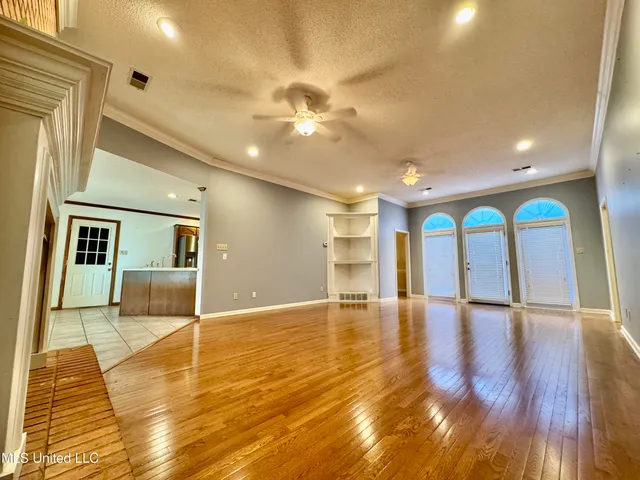 $319,000 | 465 Augusta Drive, Hernando, MS 38632